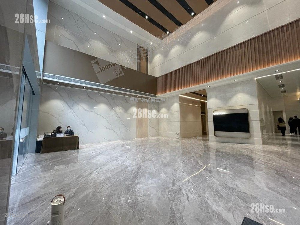 第一集团中心 售盘 973 平方尺 ( 90.4 平方米 ) 第一集团中心 售盘 973 平方尺 ( 90.4 平方米 )