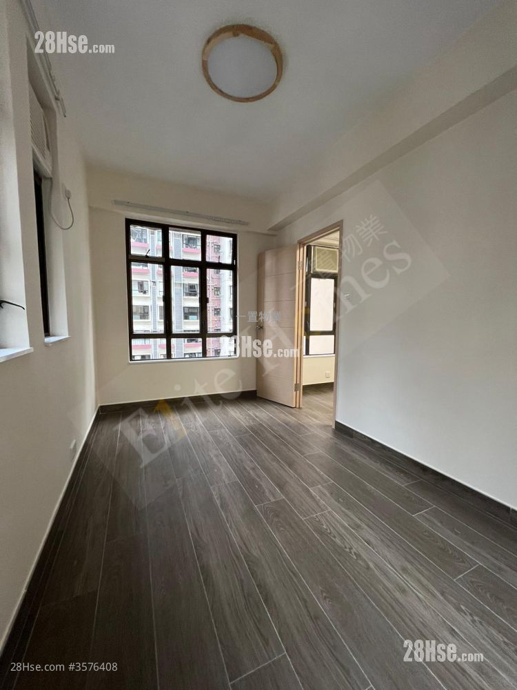 Good View Court Rental 1 Bedroom , 1 Bathroom 360 ft² ( 33.4 m² )