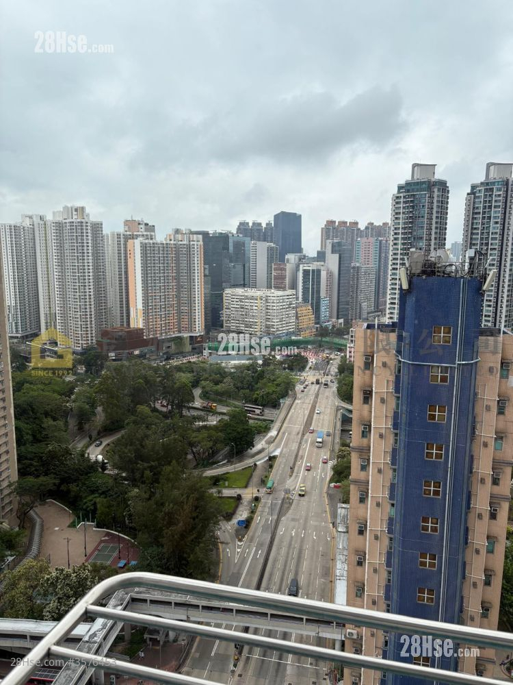 Hang On Building Sell 2 Bedrooms , 1 Bathroom 352 ft² ( 32.7 m² )