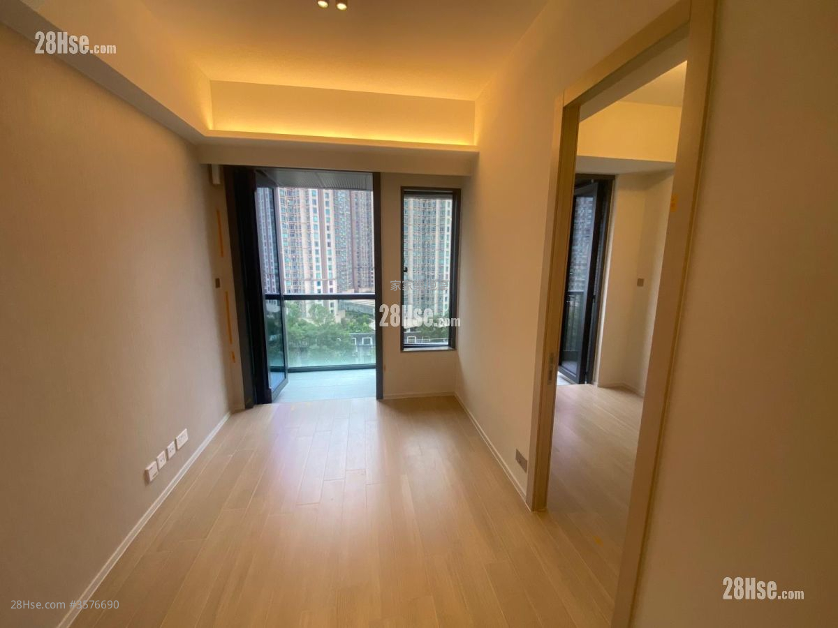 One Innovale Rental 2 Bedrooms , 1 Bathroom 306 ft² ( 28.4 m² )