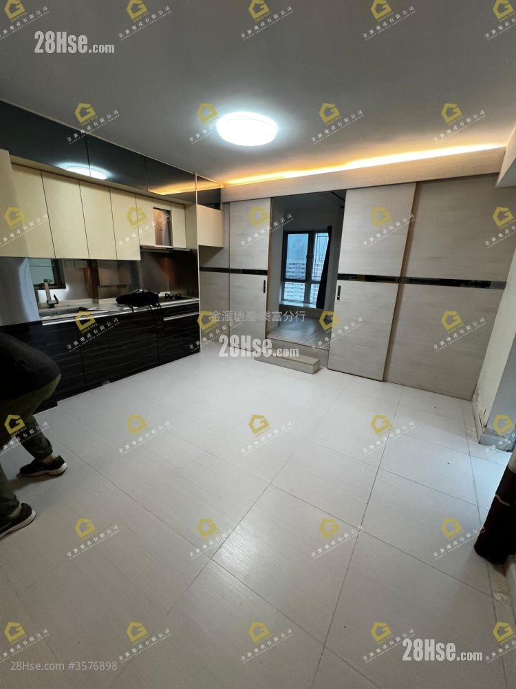 Wealth Garden Sell 2 Bedrooms , 1 Bathroom 398 ft² ( 37.0 m² )