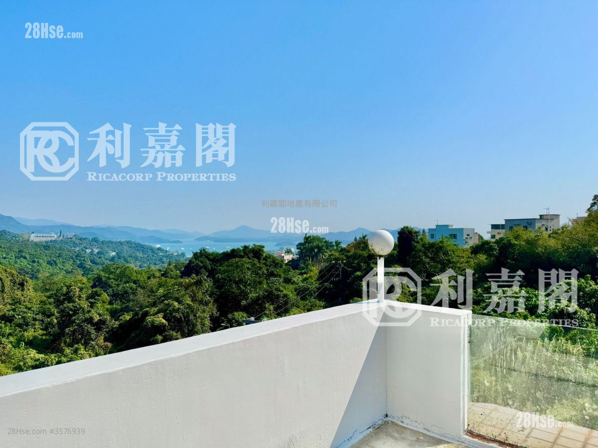 Nam Shan San Tsuen Sell 4 Bedrooms , 3 Bathrooms 2,100 ft² ( 195.1 m² )