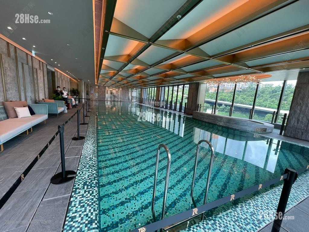St. Michel Sell 4 Bedrooms 1,262 ft² ( 117.2 m² )