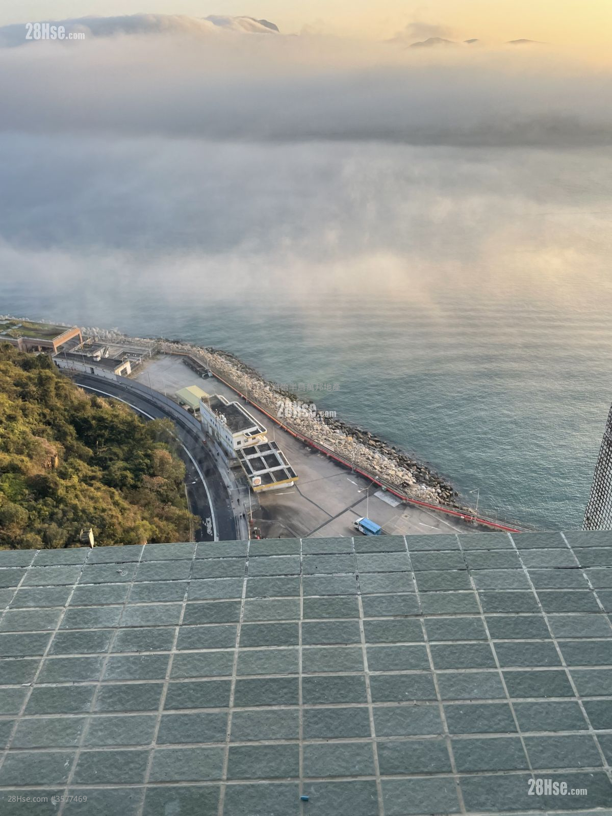 South Horizons Sell 4 Bedrooms , 2 Bathrooms 783 ft² ( 72.7 m² )