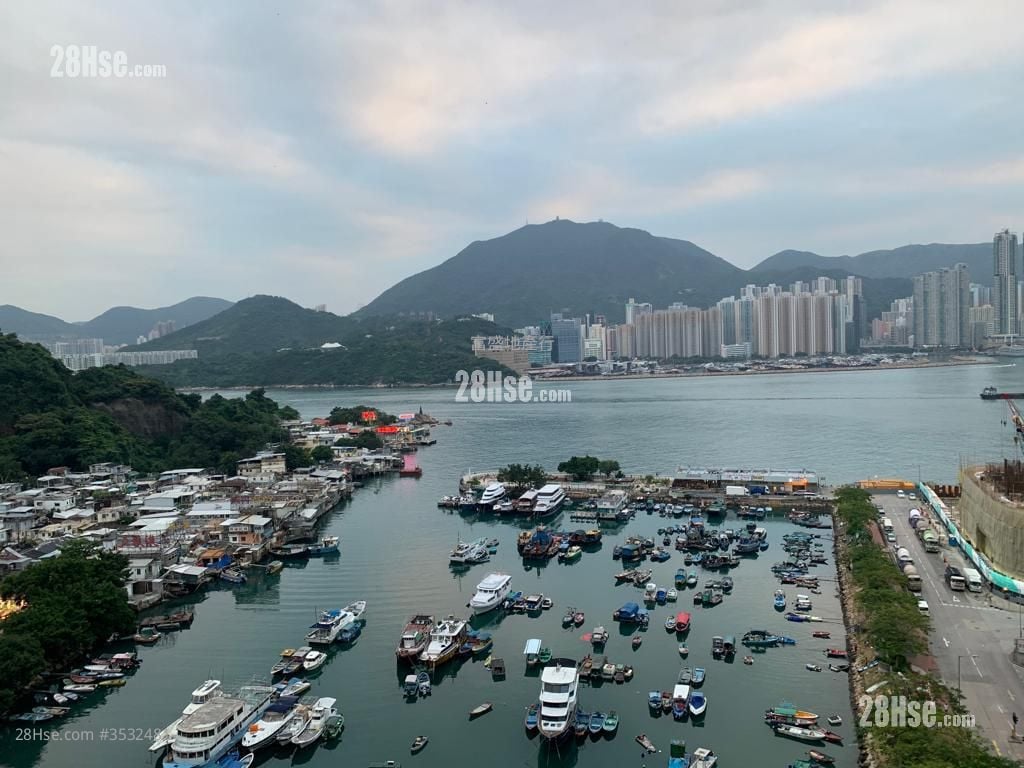 One East Coast Rental 2 Bedrooms , 1 Bathroom 391 ft² ( 36.3 m² )