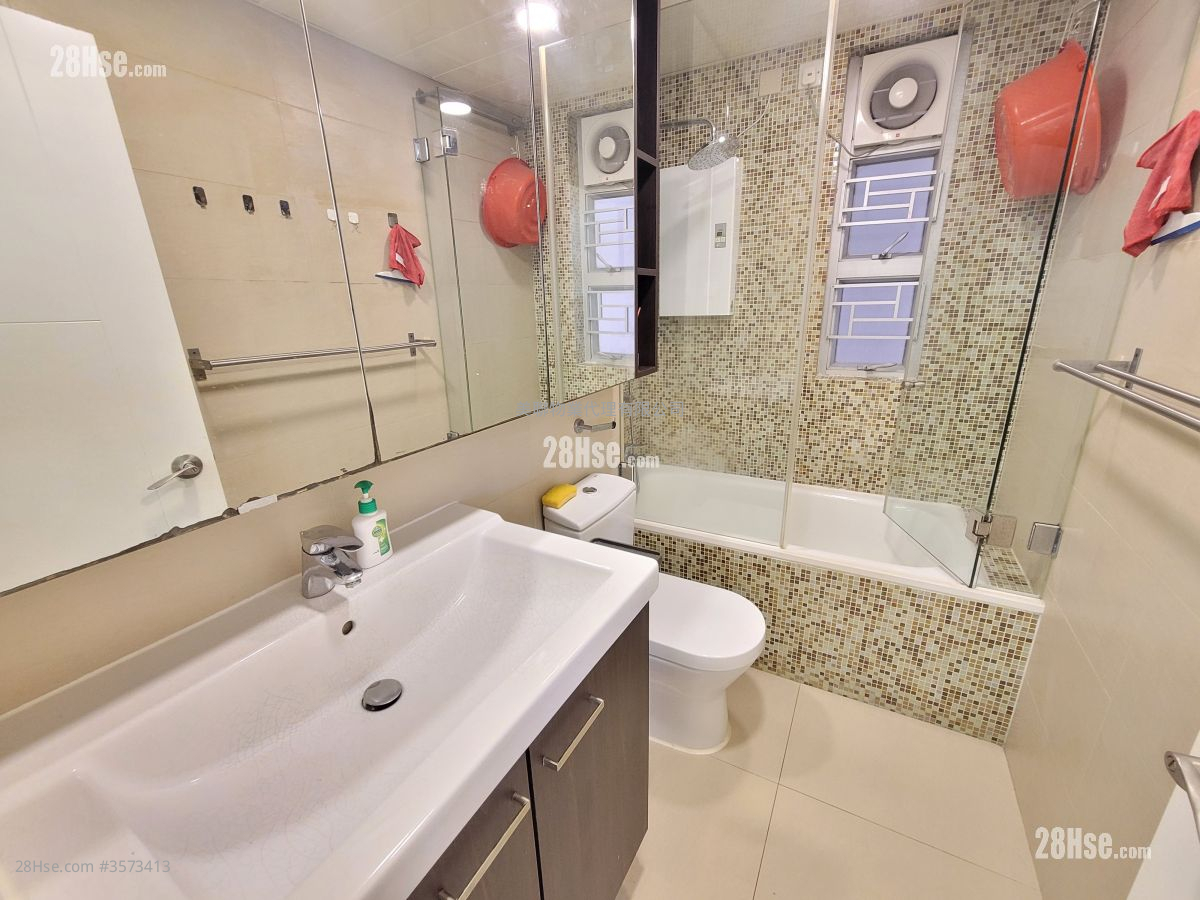 Telford Gardens Rental 3 Bedrooms , 1 Bathroom 545 ft² ( 50.6 m² )