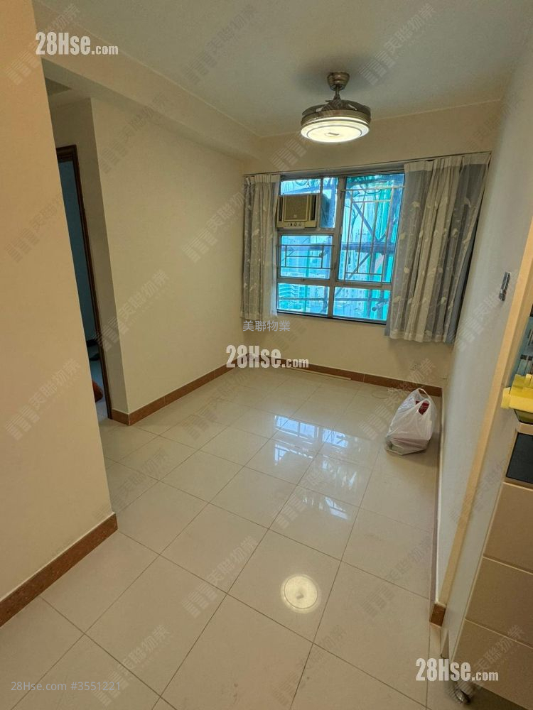 Victory Garden Sell 2 Bedrooms , 1 Bathroom 326 ft² ( 30.3 m² )