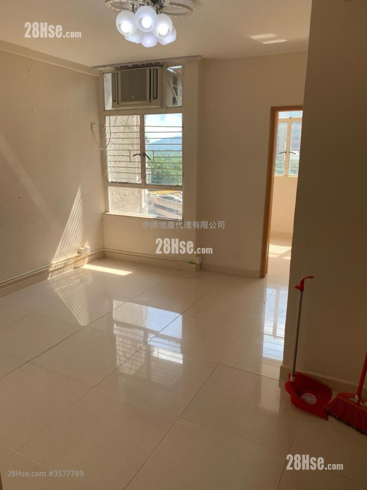Tin Ping Estate Sell 2 Bedrooms , 1 Bathroom 381 ft² ( 35.4 m² )