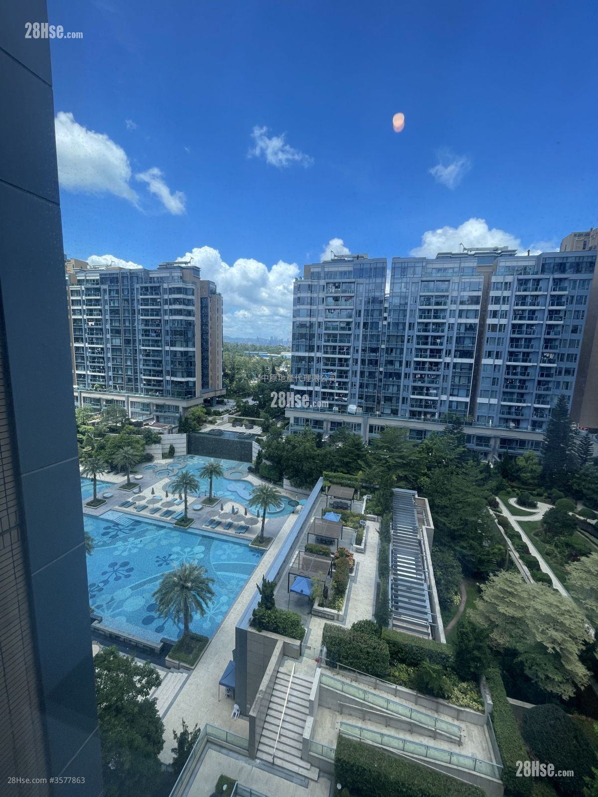 Park Yoho Sell 3 Bedrooms 721 ft² ( 67.0 m² )