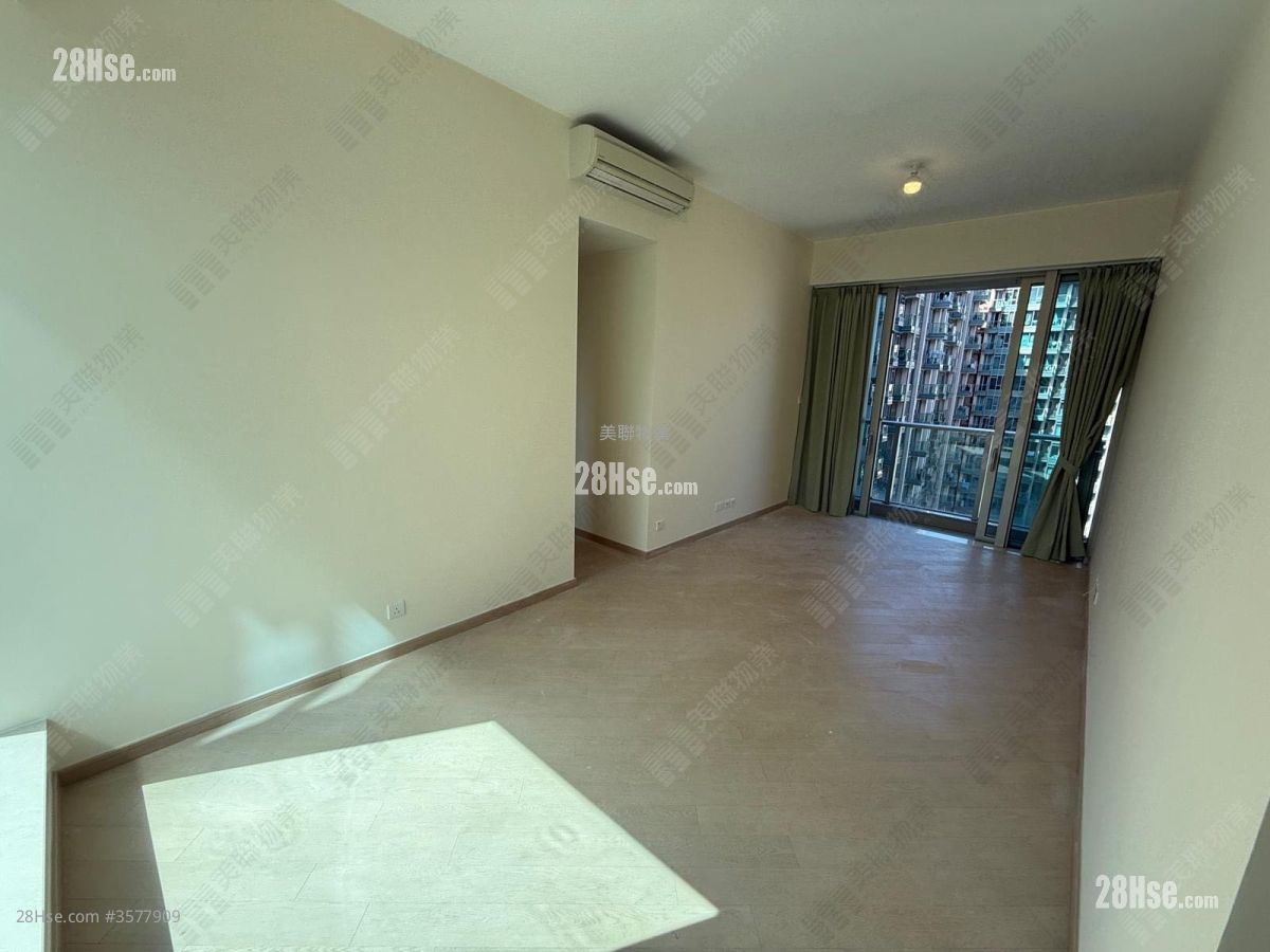 Mayfair By The Sea 8 Rental 3 Bedrooms , 2 Bathrooms 859 ft² ( 79.8 m² )