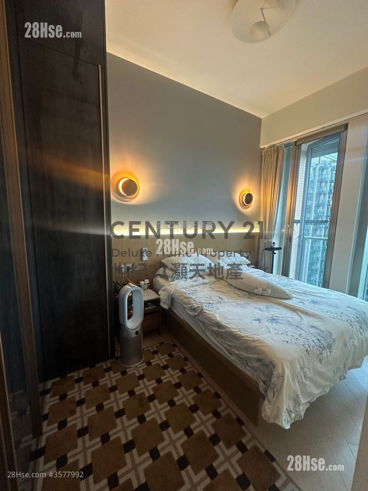 Mayfair By The Sea 8 Rental 3 Bedrooms , 2 Bathrooms 711 ft² ( 66.1 m² )