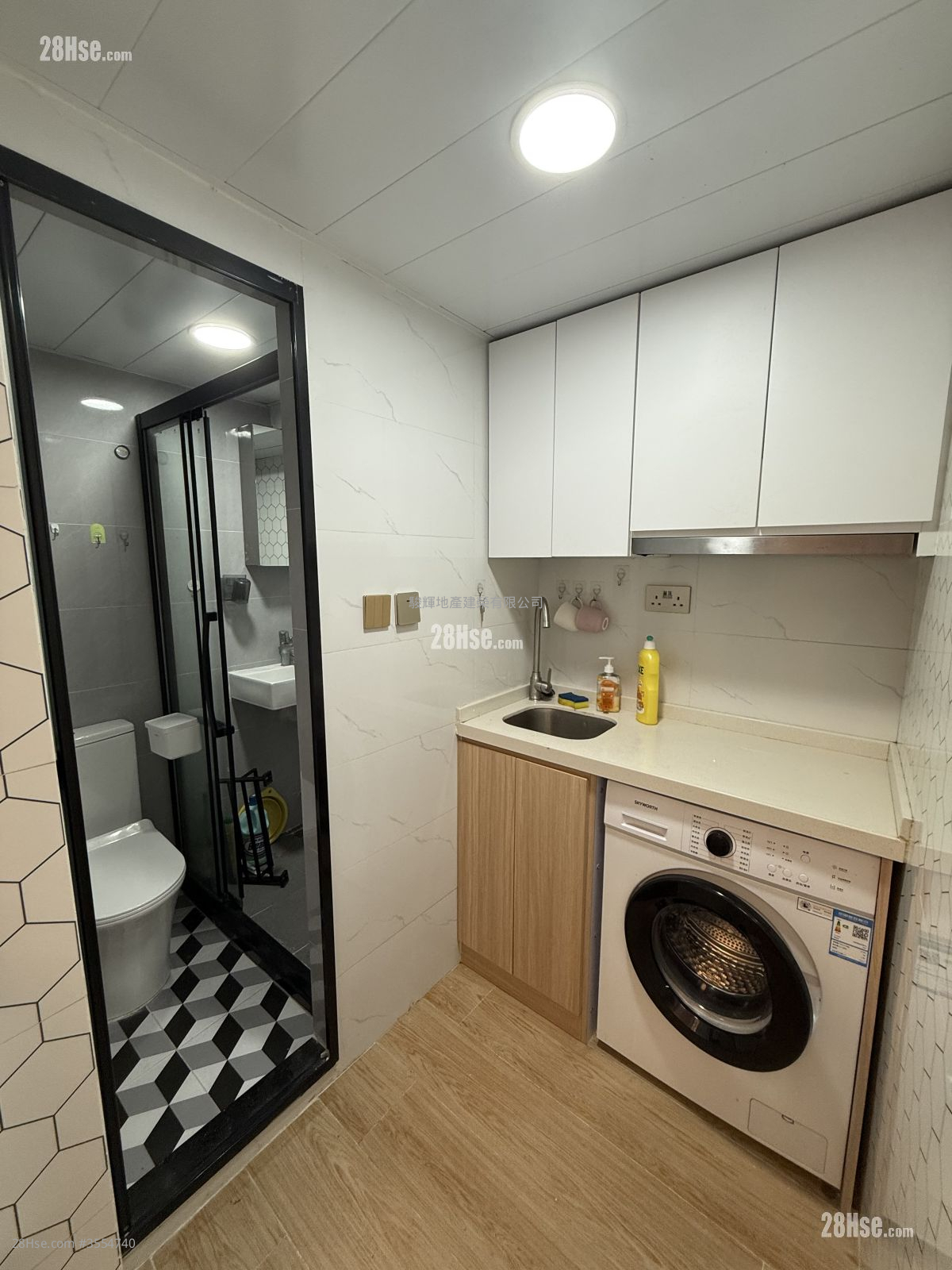 Kam Wah Building Rental Studio , 1 Bathroom 160 ft² ( 14.9 m² )
