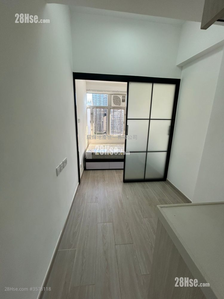 Kent Building Rental 1 Bedroom , 1 Bathroom 160 ft² ( 14.9 m² )