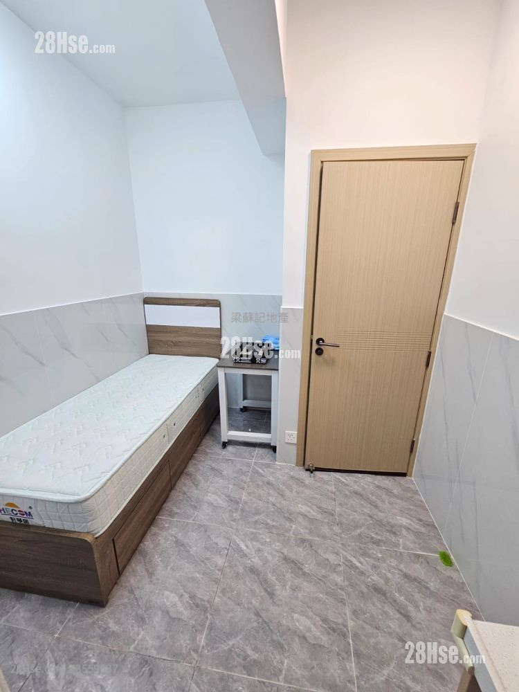 Yuet Ming Building Rental 1 Bedroom , 1 Bathroom 130 ft² ( 12.1 m² )