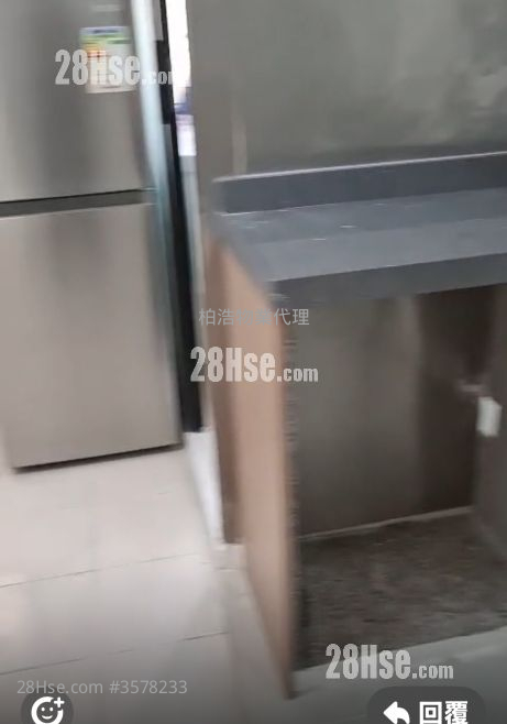 Wing Tak Building Rental Studio , 1 Bathroom 120 ft² ( 11.1 m² )