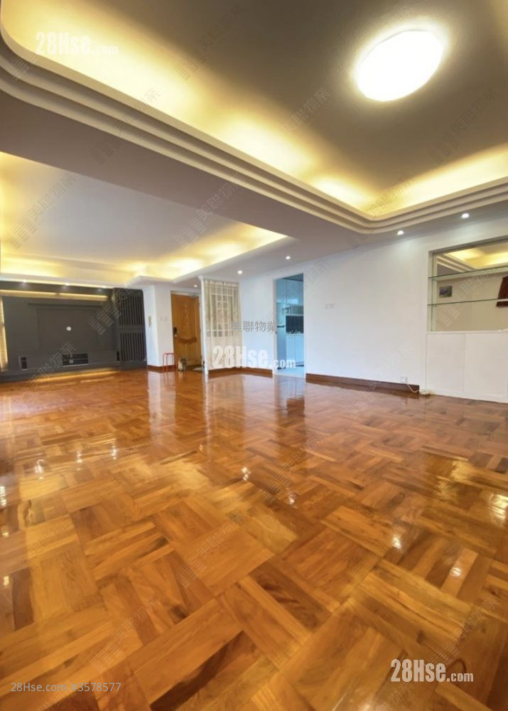 Julimount Garden Sell 3 Bedrooms , 2 Bathrooms 1,592 ft² ( 147.9 m² )