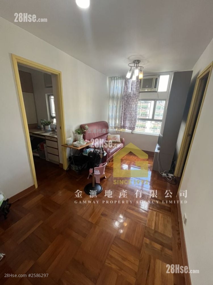 Tak Keung Court Sell 2 Bedrooms , 1 Bathroom 404 ft² ( 37.5 m² )