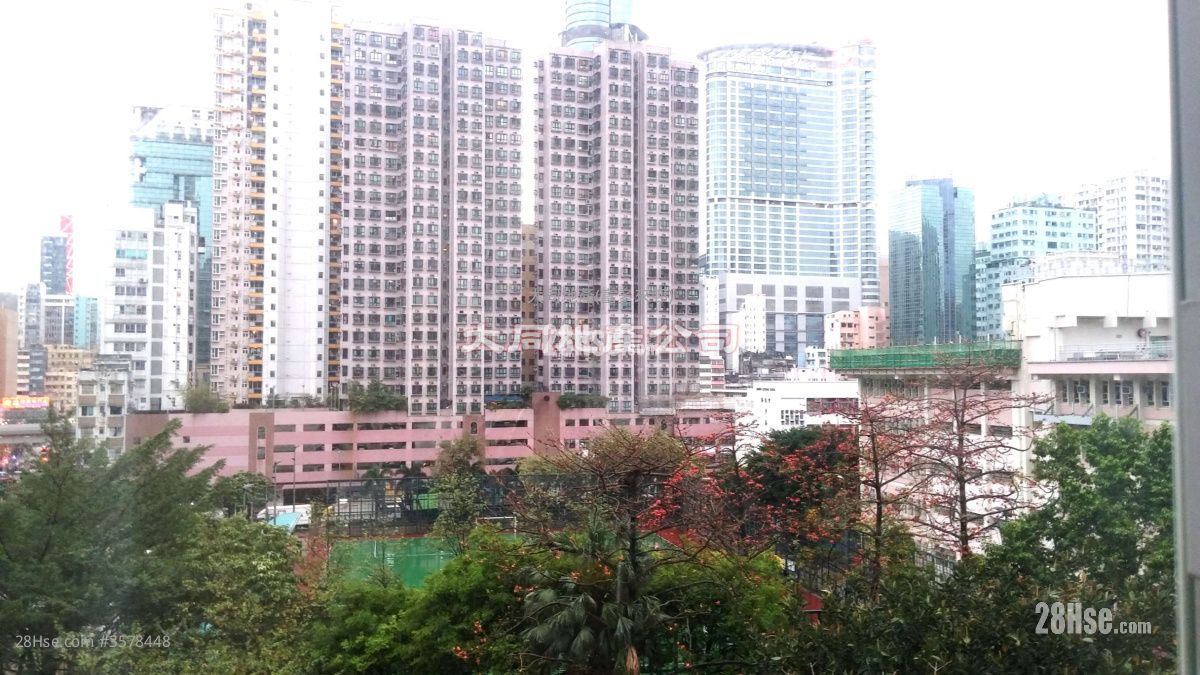 Tai Kok Tsui Building Sell 4 Bedrooms 554 ft² ( 51.5 m² )
