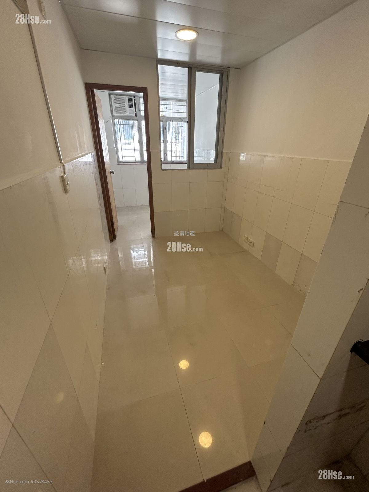 Fou Ming Building Rental 1 Bedroom , 1 Bathroom 130 ft² ( 12.1 m² )
