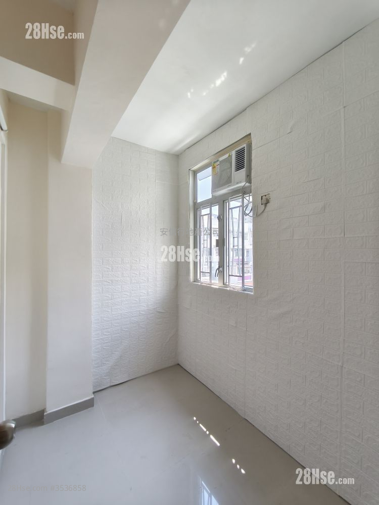 Chung Mei Building Rental 2 Bedrooms , 1 Bathroom 200 ft² ( 18.6 m² )