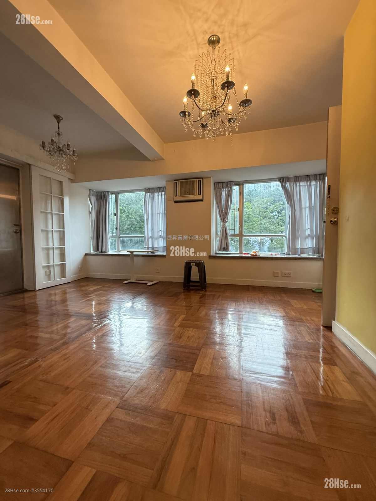 The City Culture Rental Studio , 1 Bathroom 292 ft² ( 27.1 m² )