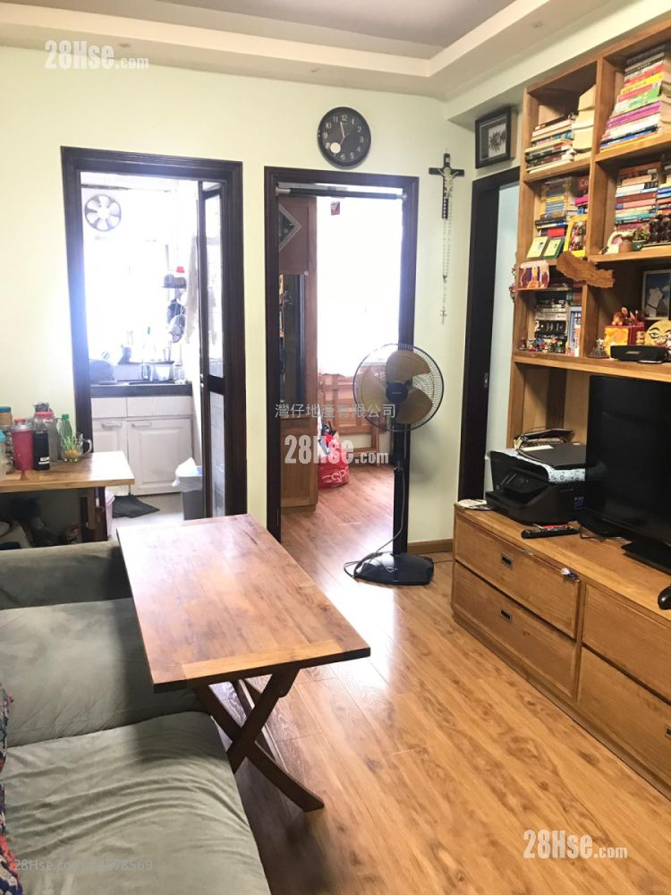 Diamond Building Rental 3 Bedrooms , 1 Bathroom 437 ft² ( 40.6 m² )