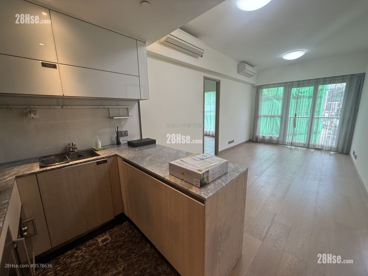 My Central Sell 2 Bedrooms , 1 Bathroom 679 ft² ( 63.1 m² )