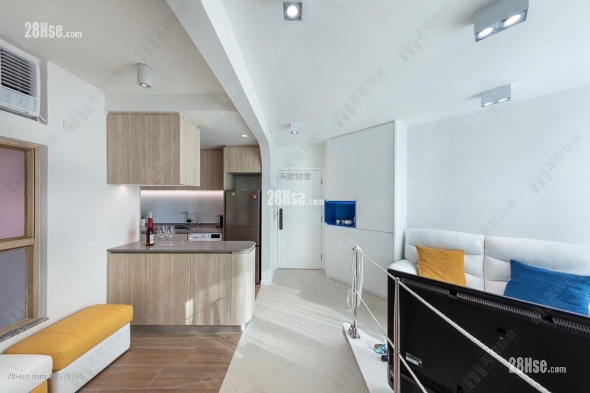 Avon Park Sell 2 Bedrooms , 1 Bathroom 400 ft² ( 37.2 m² )