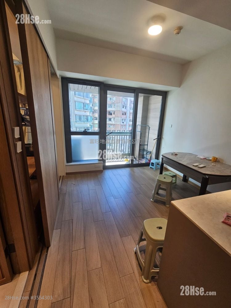 Uptify Rental 1 Bedroom , 1 Bathroom 281 ft² ( 26.1 m² )