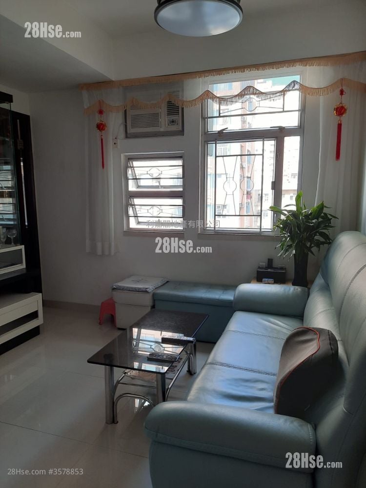 Fu Shing Building Sell 2 Bedrooms , 1 Bathroom 337 ft² ( 31.3 m² )