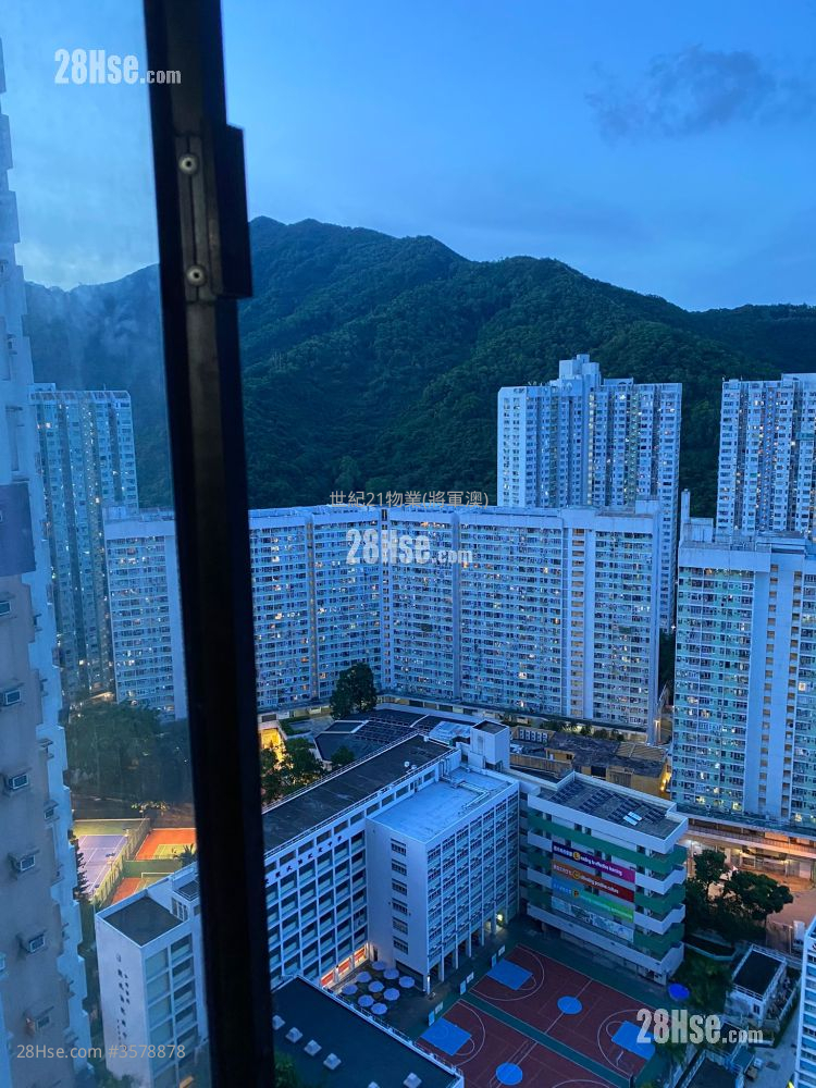 Radiant Towers Sell 3 Bedrooms , 2 Bathrooms 601 ft² ( 55.8 m² )