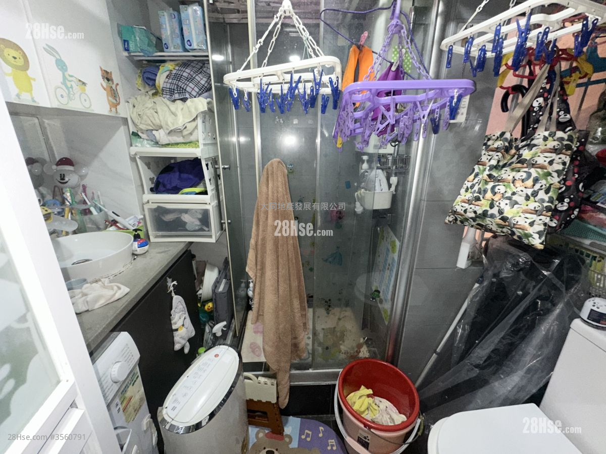 鸿威大厦 售盘 开放式间隔 , 1 浴室 306 平方尺 ( 28.4 平方米 ) 鸿威大厦 售盘 开放式间隔 , 1 浴室 306 平方尺 ( 28.4 平方米 )