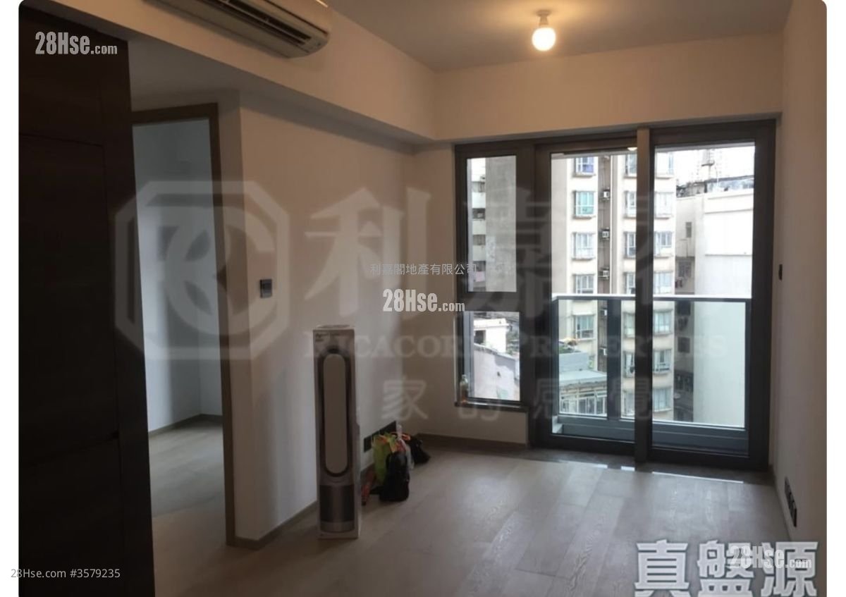 Phase 1B Of The Campton Sell 2 Bedrooms , 1 Bathroom 462 ft² ( 42.9 m² )