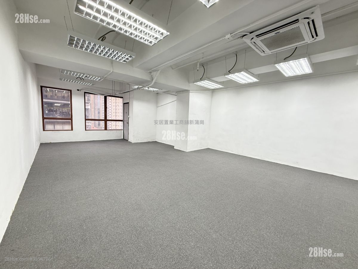 New Treasure Centre Rental 876 ft² ( 81.4 m² ) New Treasure Centre Rental 876 ft² ( 81.4 m² )