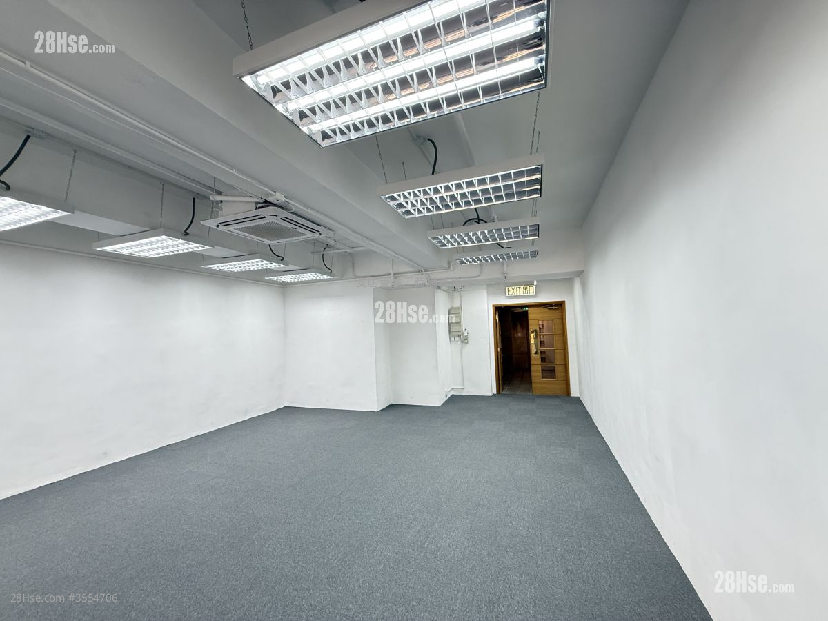 New Treasure Centre Rental 876 ft² ( 81.4 m² ) New Treasure Centre Rental 876 ft² ( 81.4 m² )