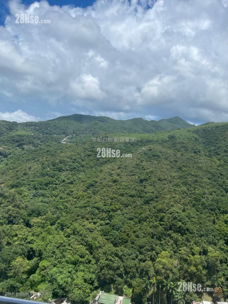 Yuk Ming Court Sell 3 Bedrooms , 1 Bathroom 607 ft² ( 56.4 m² )