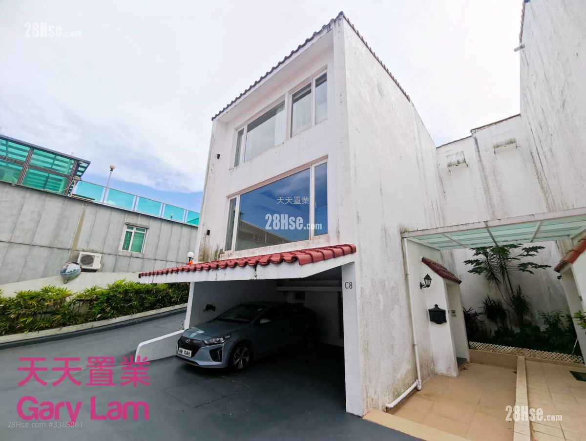 Las Pinadas Rental 3 Bedrooms , 3 Bathrooms 1,926 ft² ( 178.9 m² )