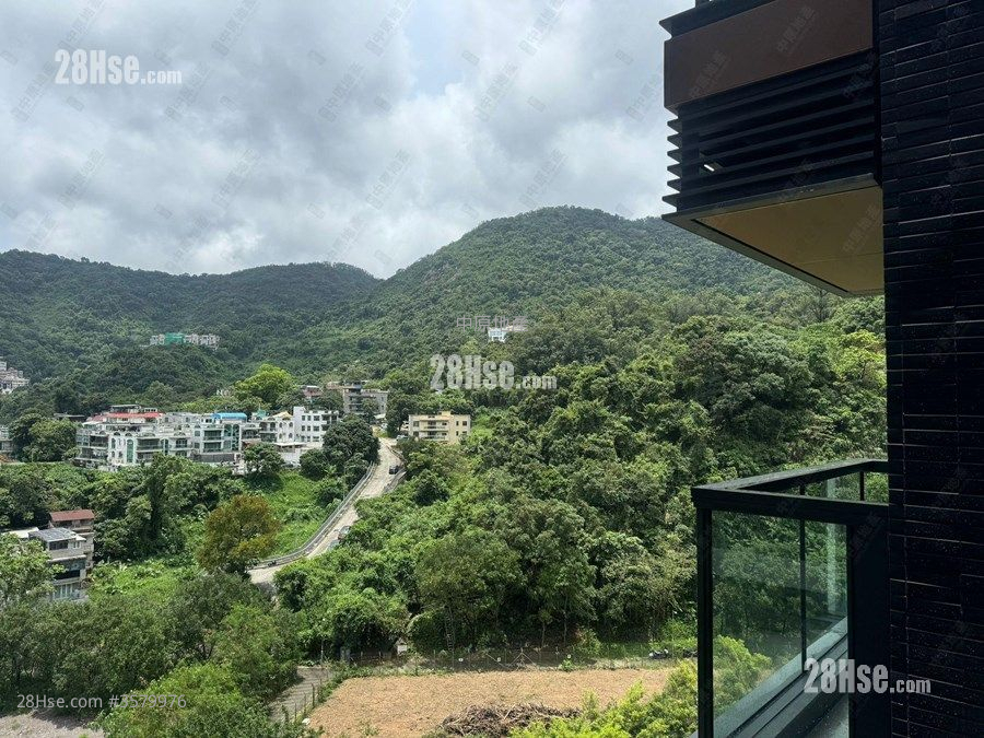 Silicon Hill Sell Studio , 1 Bathroom 217 ft² ( 20.2 m² )