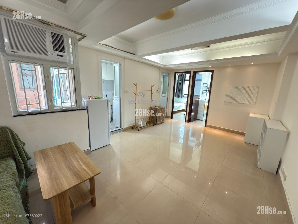 Chak Fung House Rental 3 Bedrooms , 1 Bathroom 558 ft² ( 51.8 m² )