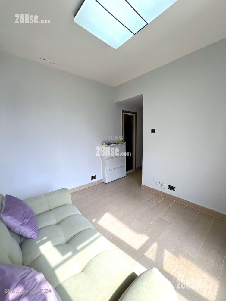 Hong Kong Garden Rental 1 Bedroom , 1 Bathroom 358 ft² ( 33.3 m² )