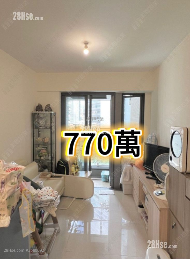 Aurora Sell 2 Bedrooms , 1 Bathroom 457 ft² ( 42.5 m² )
