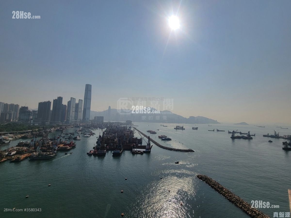 One Silversea Sell 3 Bedrooms , 4 Bathrooms 963 ft² ( 89.5 m² )