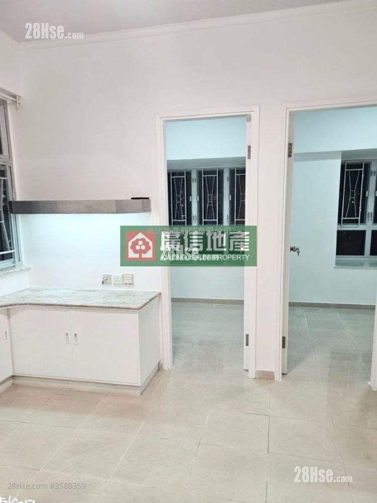 Foo Tat Building Rental 2 Bedrooms , 1 Bathroom 306 ft² ( 28.4 m² )