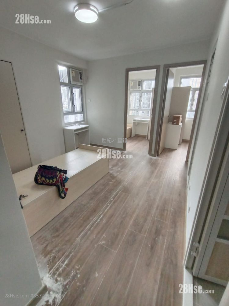 Causeway Centre Rental 2 Bedrooms , 1 Bathroom 325 ft² ( 30.2 m² )