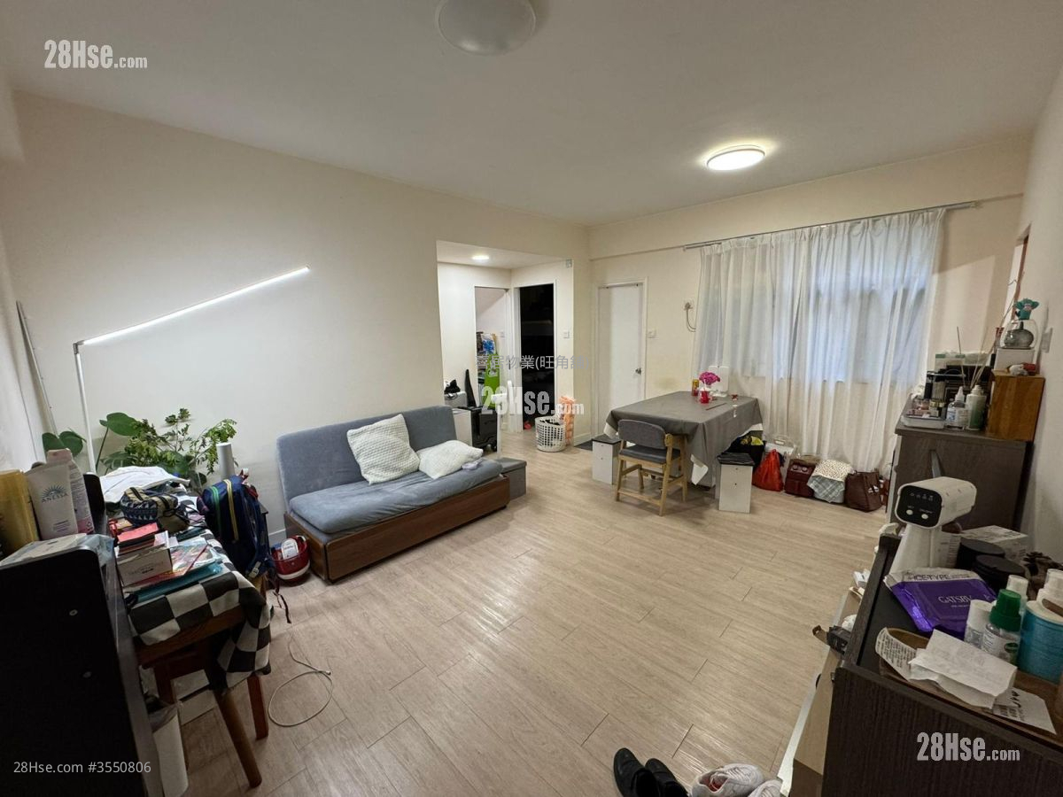 Shing Tak Mansion Rental 3 Bedrooms , 1 Bathroom 565 ft² ( 52.5 m² )