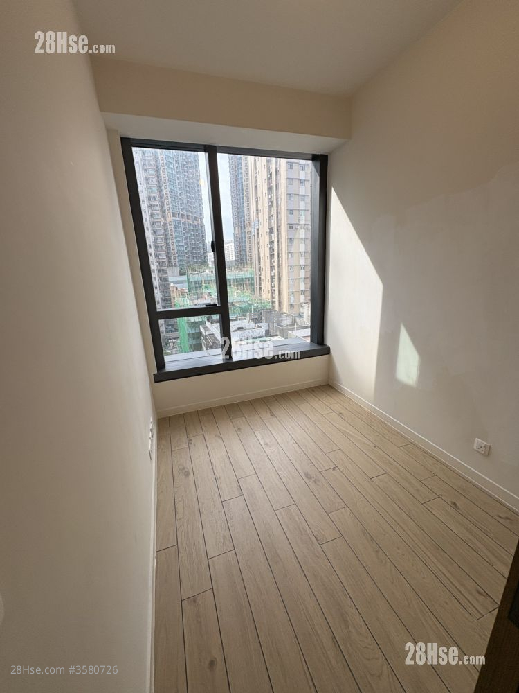 Coo Residence Sell 1 Bedroom , 1 Bathroom 320 ft² ( 29.7 m² )