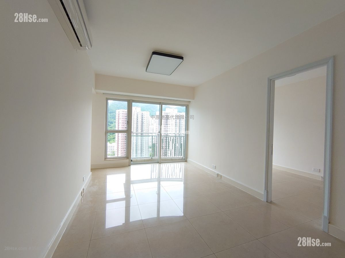 Festival City Sell 3 Bedrooms , 2 Bathrooms 739 ft² ( 68.7 m² )