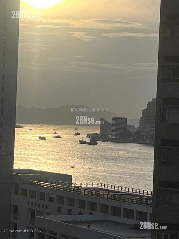 Fung Cheong Building Sell 2 Bedrooms , 1 Bathroom 337 ft² ( 31.3 m² )