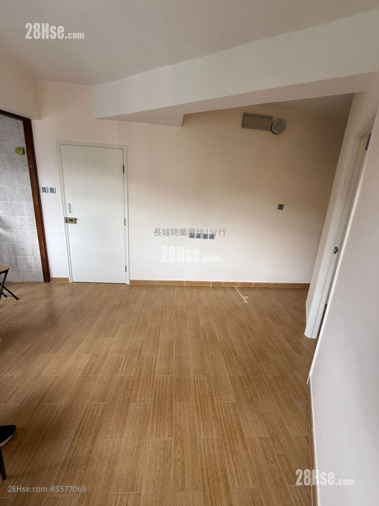 Chung Hing Mansion Rental 2 Bedrooms , 1 Bathroom 379 ft² ( 35.2 m² )