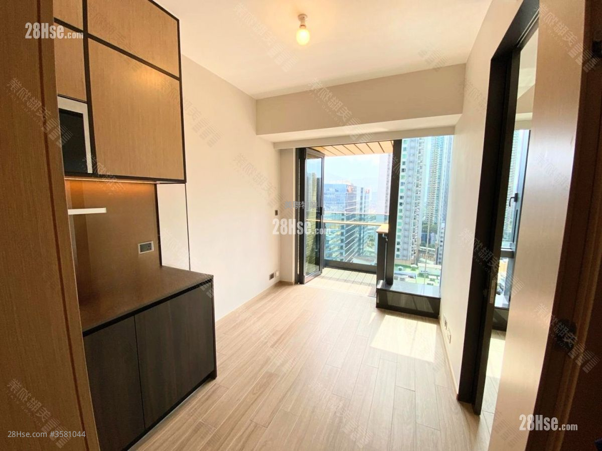 Eltanin Square Mile Sell 1 Bedroom , 1 Bathroom 255 ft² ( 23.7 m² )